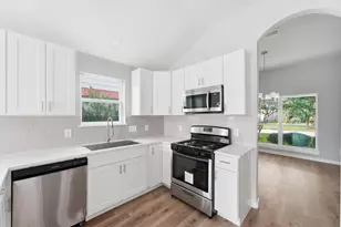 25414 Barmby Dr, Tomball, TX 77375 - Photo 6
