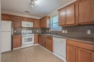 10203 Azalea Village, Houston, TX 77088 - Photo 6