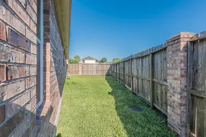 10203 Azalea Village, Houston, TX 77088 - Photo 16