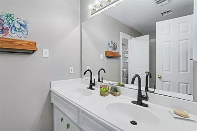 4250 Noble Oak Trail, Houston, TX 77059 - Photo 16
