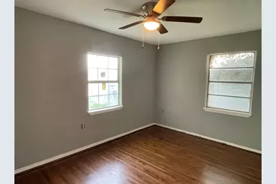 4914 Meadow Park Drive, Houston, TX 77048 - Photo 4