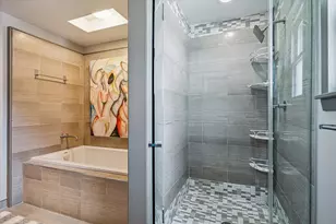 230 E 25th St, Houston, TX 77008 - Photo 36