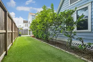 230 E 25th St, Houston, TX 77008 - Photo 42
