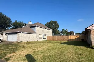 16218 Canario Dr, Houston, TX 77083 - Photo 2