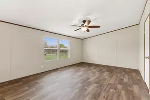 1014 Doe Run, Caldwell, TX 77836 - Photo 12