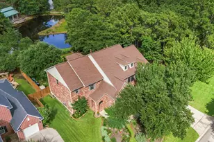 67 N Pentenwell Cir, The Woodlands, TX 77382 - Photo 2