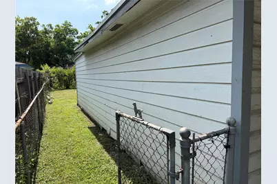 6803 Dionne Drive, Houston, TX 77076 - Photo 2