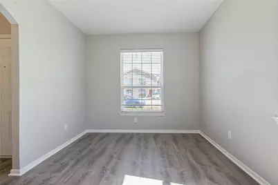 10627 Pine Landing Drive, Houston, TX 77088 - Photo 10
