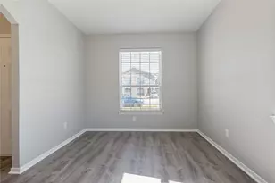 10627 Pine Landing Dr, Houston, TX 77088 - Photo 10