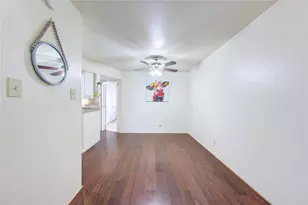 10811 Richmond Ave, Houston, TX 77042 - Photo 30