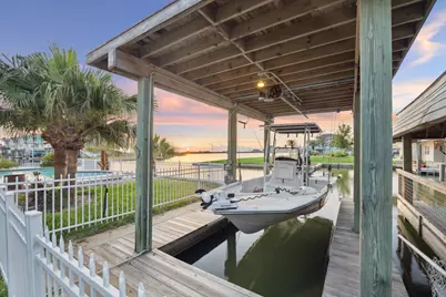 16642 Bermuda Way, Jamaica Beach, TX 77554 - Photo 14