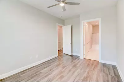 2111 Austin Street #221, Houston, TX 77002 - Photo 2