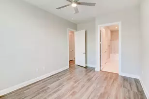 2111 Austin St, Houston, TX 77002 - Photo 2