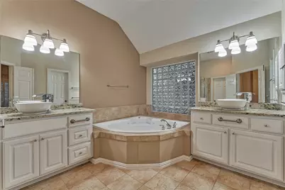 11 Brookwood Court, Montgomery, TX 77356 - Photo 20