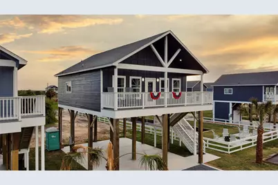 1041 Sunset Circle W, Crystal Beach, TX 77650 - Photo 1