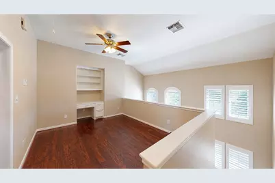 2128 Gillette Street, Houston, TX 77006 - Photo 8