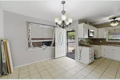 1101 Laredo Street, Sinton, TX 78387 - Photo 10