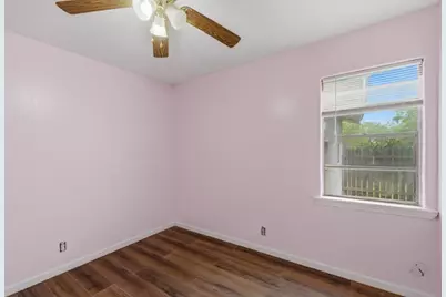 1101 Laredo Street, Sinton, TX 78387 - Photo 16