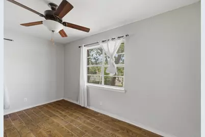 1101 Laredo Street, Sinton, TX 78387 - Photo 12