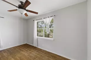 1101 Laredo St, Sinton, TX 78387 - Photo 12