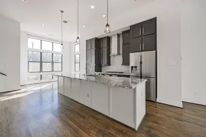 2824 Clay Street, Houston, TX 77003 - Photo 1