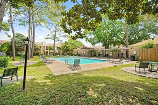 800 Country Pl Dr, Houston, TX 77079 - Photo 40