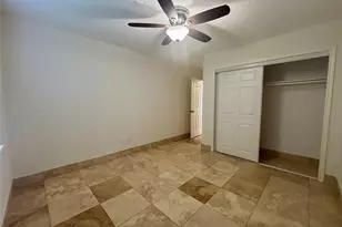 7815 Log Hollow Dr, Houston, TX 77040 - Photo 14