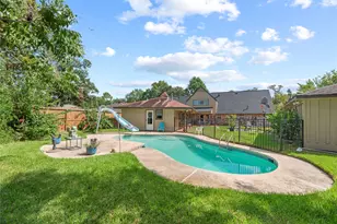 2414 Sieber Dr, Houston, TX 77017 - Photo 2