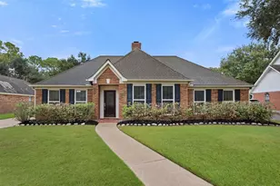 2022 Hillside Oak Ln, Houston, TX 77062 - Photo 1