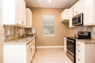 1306 S Austin St, Brenham, TX 77833 - Photo 14