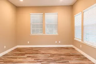1306 S Austin St, Brenham, TX 77833 - Photo 4