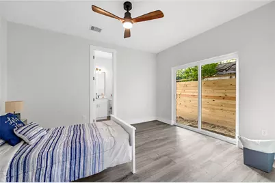 710 Link Road #B, Houston, TX 77009 - Photo 6
