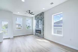 4025 Avenue M, Galveston, TX 77550 - Photo 14