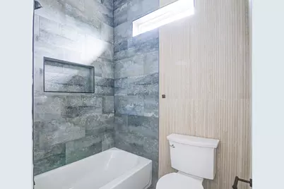 4025 Avenue M, Galveston, TX 77550 - Photo 36