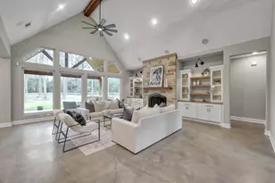 126 Fluorite Ct, Huntsville, TX 77340 - Photo 8