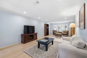 409 N Post Oak Ln, Houston, TX 77024 - Photo 22