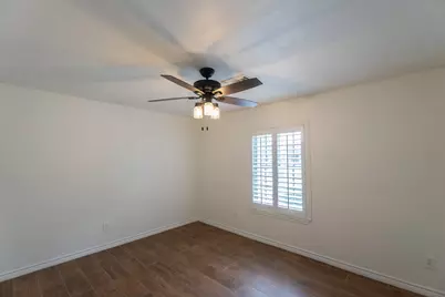 5718 Kuldell Drive, Houston, TX 77096 - Photo 18