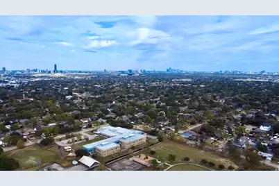 5718 Kuldell Drive, Houston, TX 77096 - Photo 26