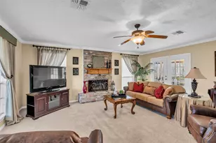 156 Thunderbird Dr, Conroe, TX 77304 - Photo 8