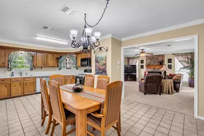 156 Thunderbird Drive, Conroe, TX 77304 - Photo 10