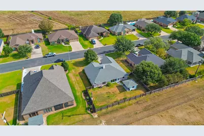 311 Sam Houston Drive, El Campo, TX 77437 - Photo 34