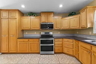 311 Sam Houston Dr, El Campo, TX 77437 - Photo 10
