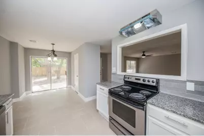 9407 Pipestone Street, Houston, TX 77074 - Photo 10