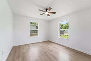 7429 W Knoll St, Houston, TX 77028 - Photo 14