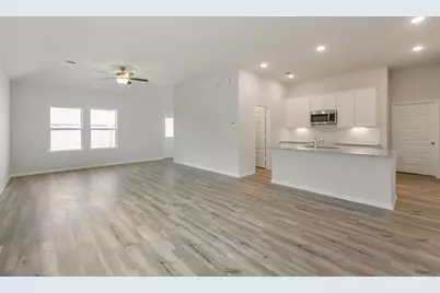 59 Leon Way, Dayton, TX 77535 - Photo 6