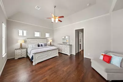 1629 Upland Lakes, Houston, TX 77043 - Photo 10