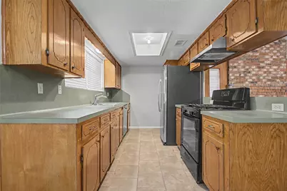3519 Saratoga Drive, Houston, TX 77088 - Photo 6