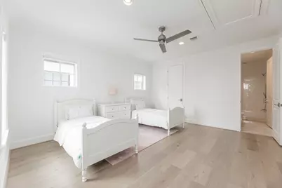 7546 Awty School Lane, Houston, TX 77055 - Photo 44