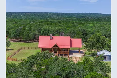 200 Fayetteville Farms, Fayetteville, TX 78940 - Photo 2