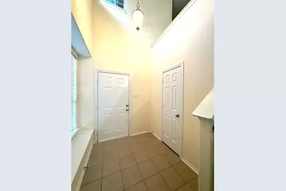 254 Liriope Court, The Woodlands, TX 77384 - Photo 4